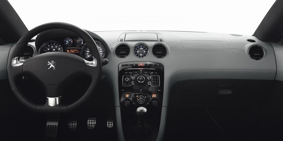  Peugeot RCZ 2009 года  (фото 23 из 100)